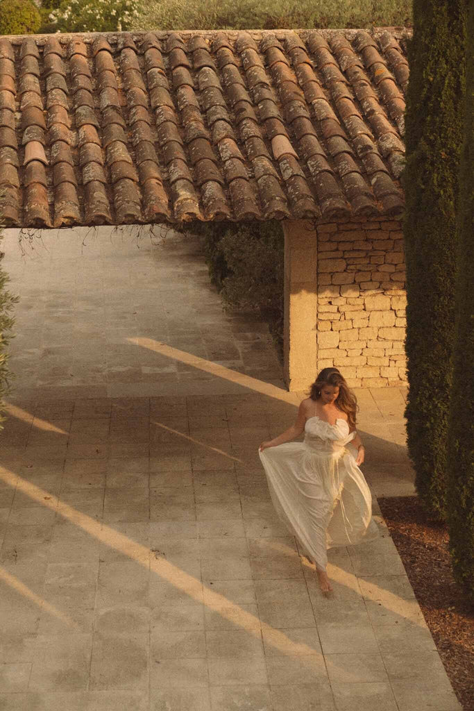 Why You Stay in Unhealthy Relationships (Even When You Know You Deserve Better)