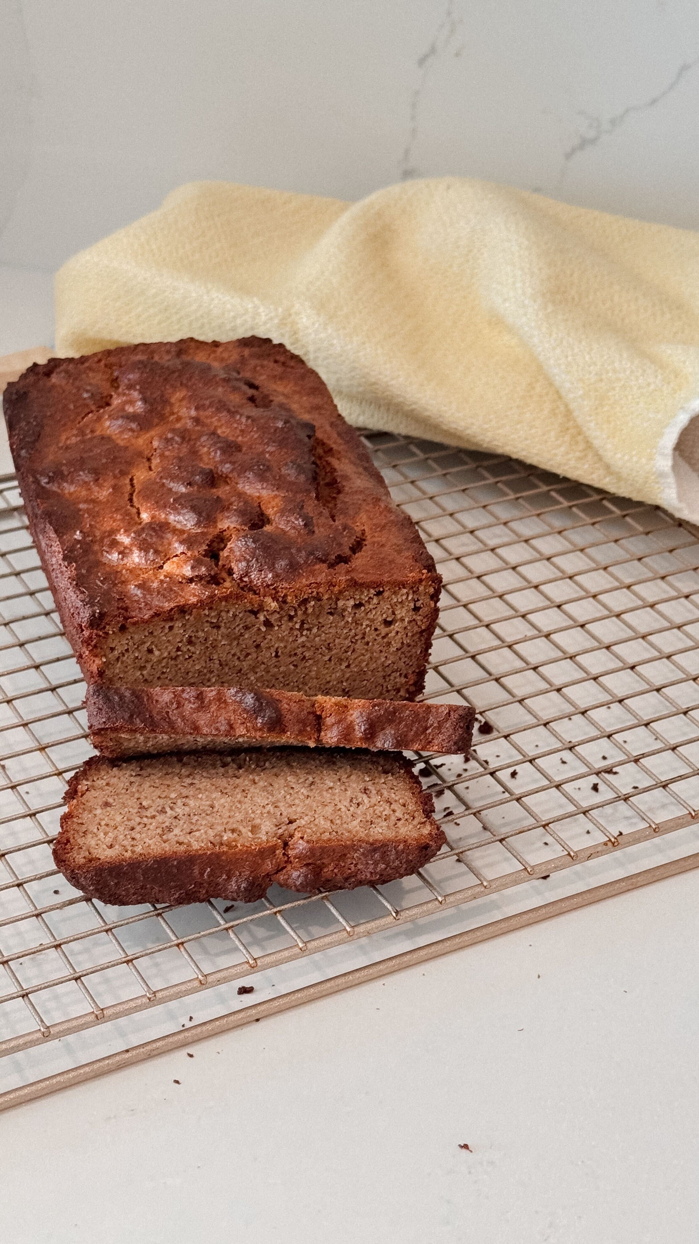 Healthy Banana Bread Recipe (Gluten-Free, Dairy-Free & Naturally Sweetened)